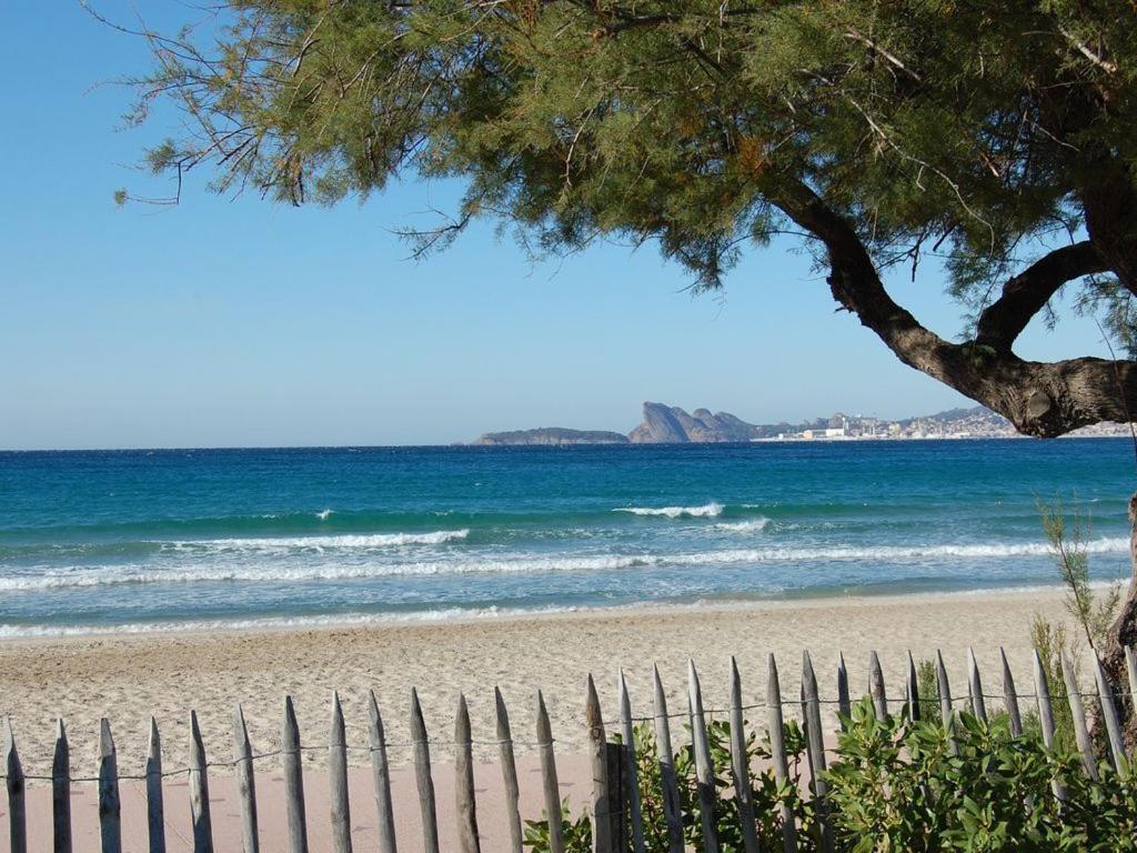 Au Calme Residence L'Ile Heureuse ليه ليكيه المظهر الخارجي الصورة